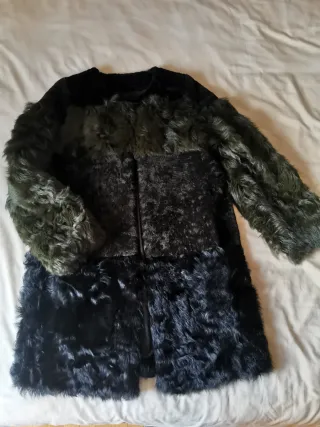 Abrigo piel Esfera Collection Pelo Negro/Verde