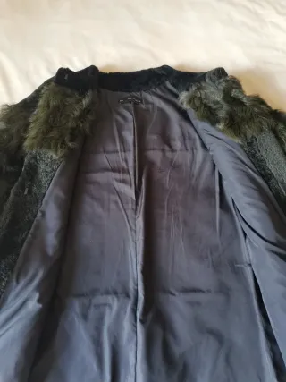 Abrigo piel Esfera Collection Pelo Negro/Verde