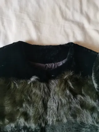 Abrigo piel Esfera Collection Pelo Negro/Verde