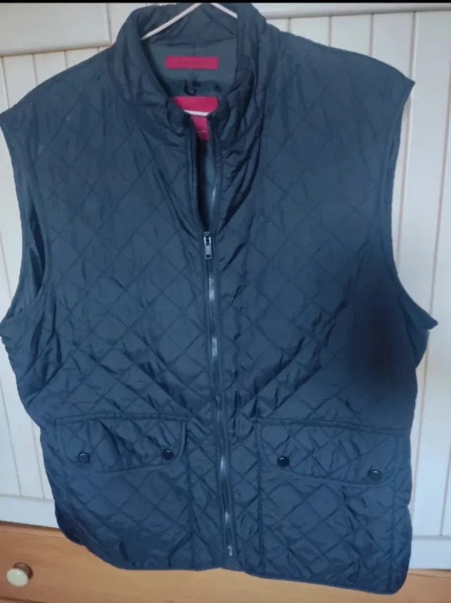 Chaleco acolchado hombre negro