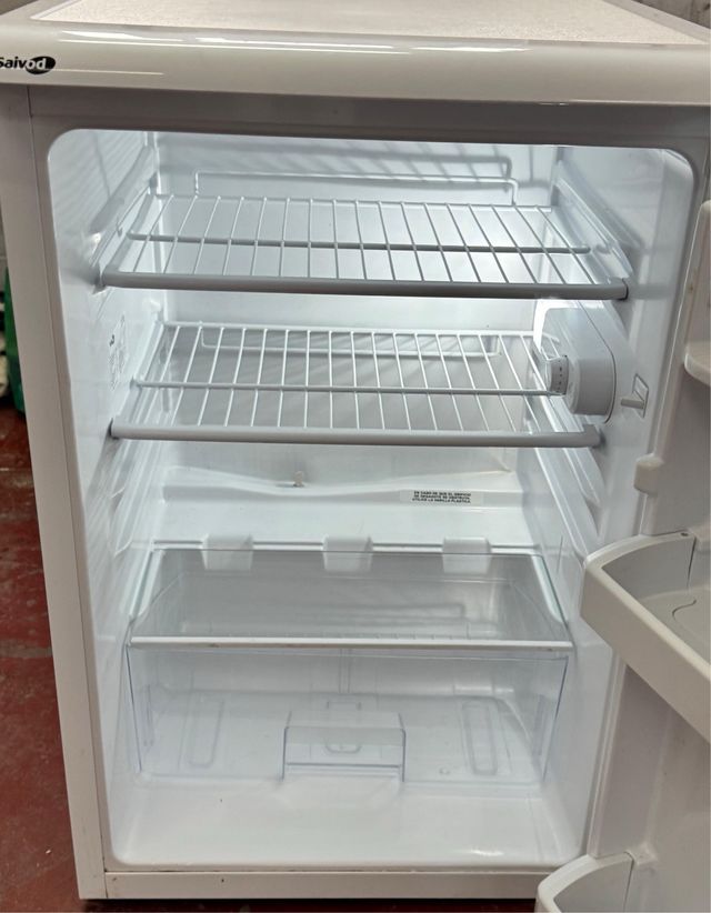 NEVERA BAJOENCIMERA SAIVOD NO FROST EN BLANCO