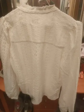 Blusa de encaje Cotton Club blanca ..crema