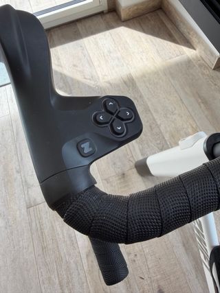 Zwift Ride with KICKR (Wahoo) – Smart Bike de últi