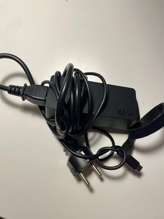Cargador portátil 65W