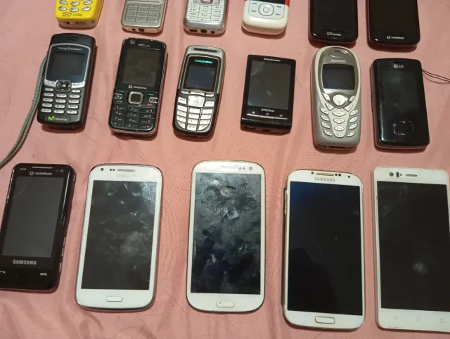 Lote de Telefones Vintage