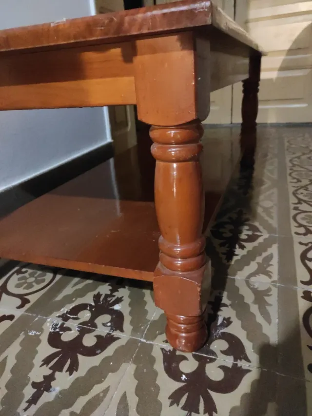 Mesa de centro de madera maciza