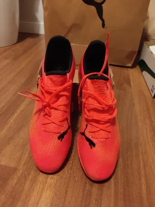 Zapatillas Futsal Puma  Future 7 play it