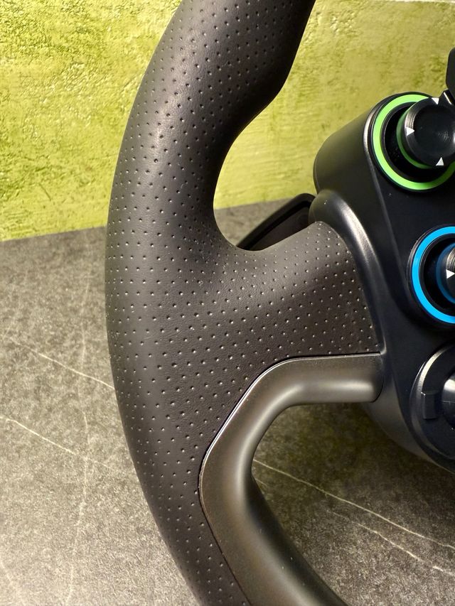 Volante Fanatec GT DD Pro con QR2