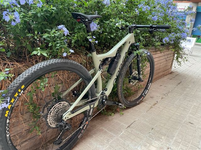 Orbea oiz m30 L COMO NUEVA