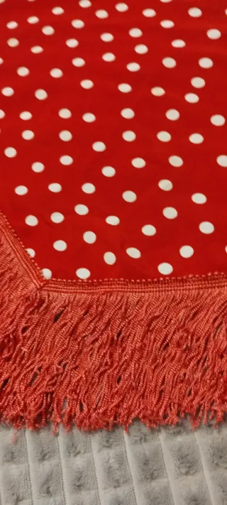 Mantoncillo Flamenco Rojo con Flecos