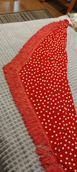 Mantoncillo Flamenco Rojo con Flecos