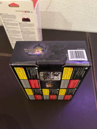 Nintendo 3DS XL Monster Hunter 3 Ultimate