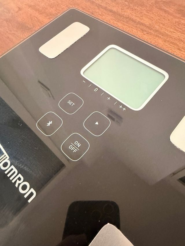 Báscula digital Omron VIVA