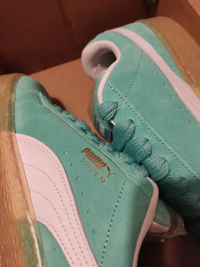 Zapatillas nuevas Puma Suede XL Turquesa y Blanca