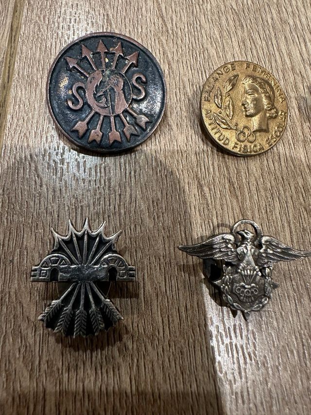 Lotto di 6 vecchie insegne della Falange