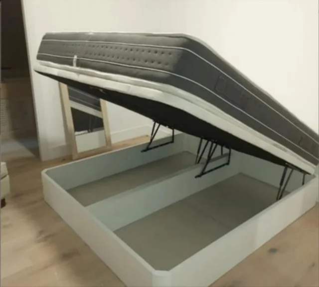 Letto Cama Cama con divani e materassi nuovi al miglior prezzo