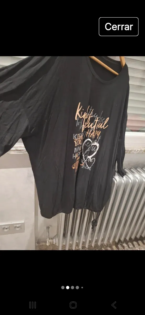 Camiseta Negra con Estampado Dorado Talla 5XL