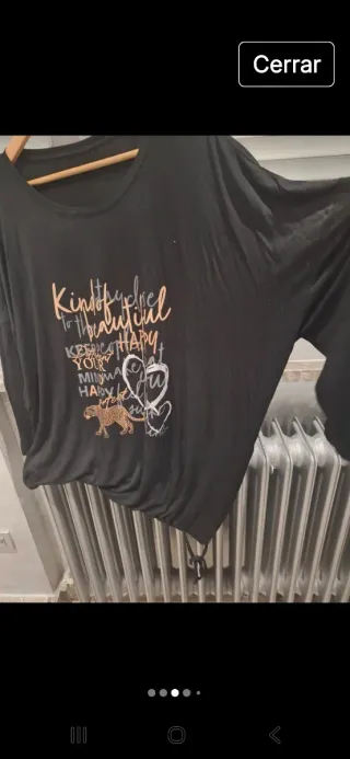 Camiseta Negra con Estampado Dorado Talla 5XL