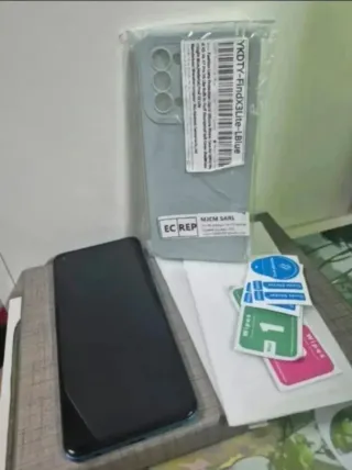 Oppo Find X3 Lite + Caricabatterie e Regali