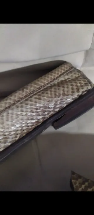 Zapatos planos piel serpiente marrones y grises