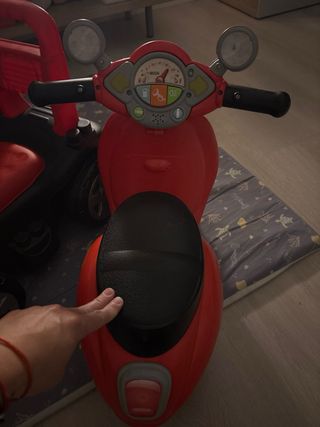 Moto Vespa para niño