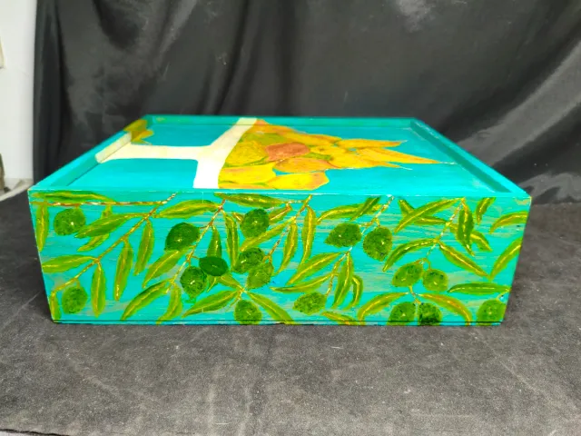 Caja pintada à mão com pintura a óleo, anos 70