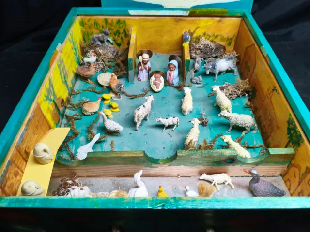 Caja pintada à mão com pintura a óleo, anos 70