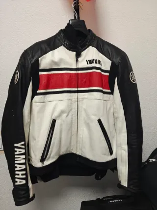 Chaqueta Yamaha Vintage Negra/Blanca
