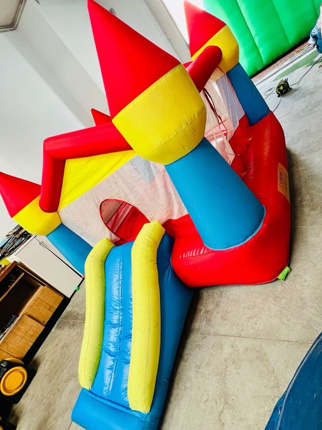 Castillo hinchable 4x3 metros