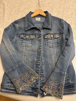Cazadora vaquera ZAC & ZOE bordada