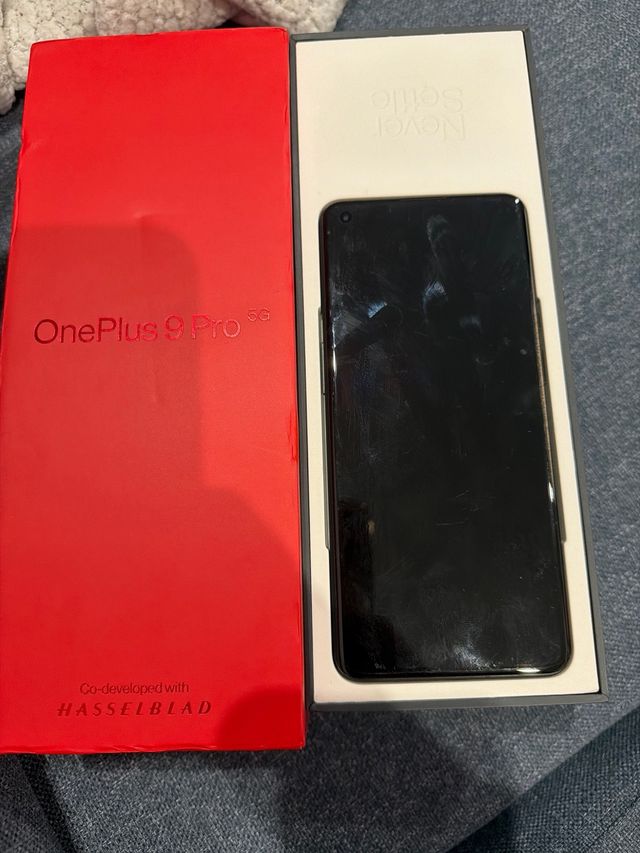 OnePlus 9 Pro 5G Smartphone