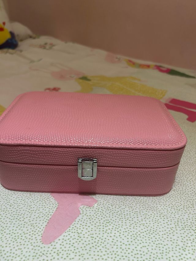 Precioso joyero rosa