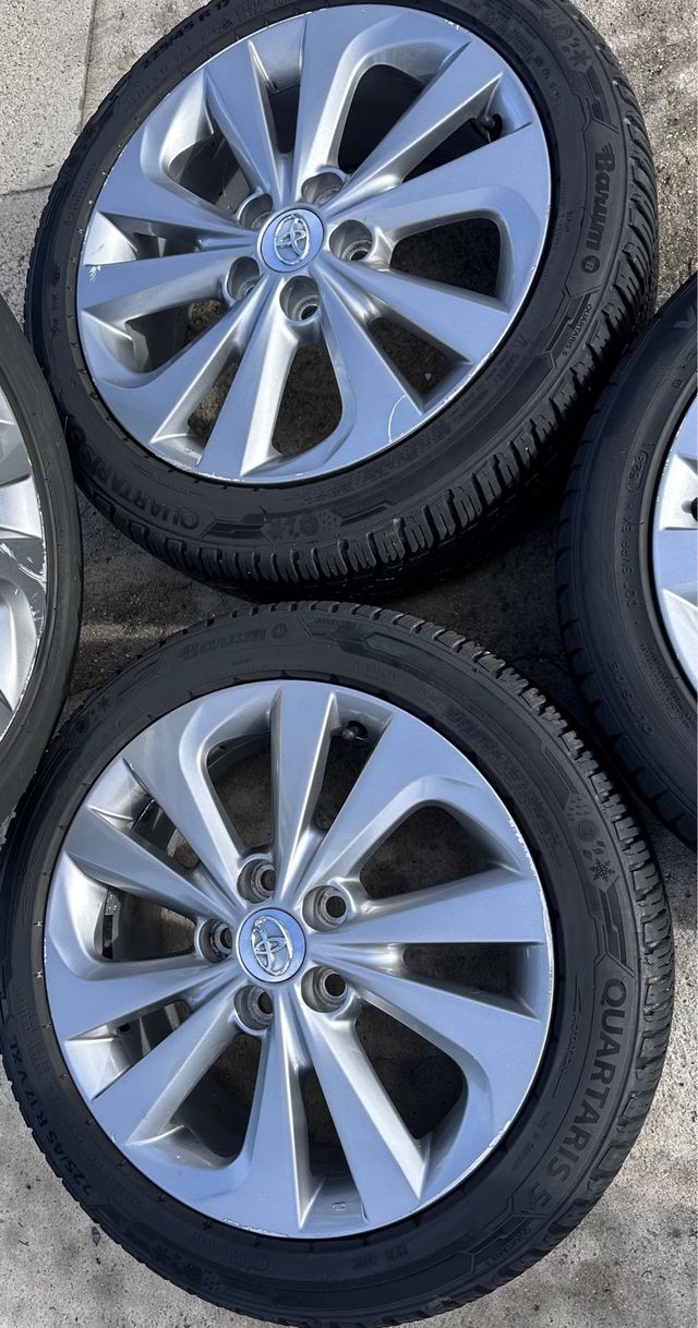 Llantas Toyota Corolla Auris 17