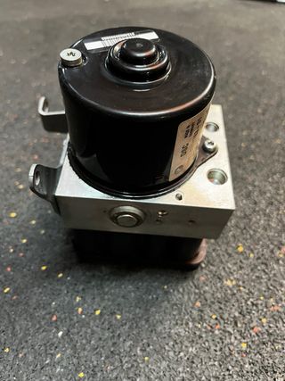 Módulo ABS BMW Serie 3 E90 E91 E92 E93