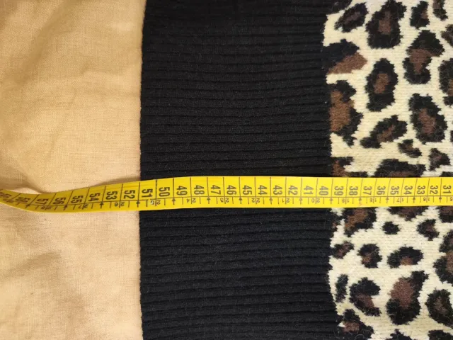 Chaqueta punto estampado leopardo