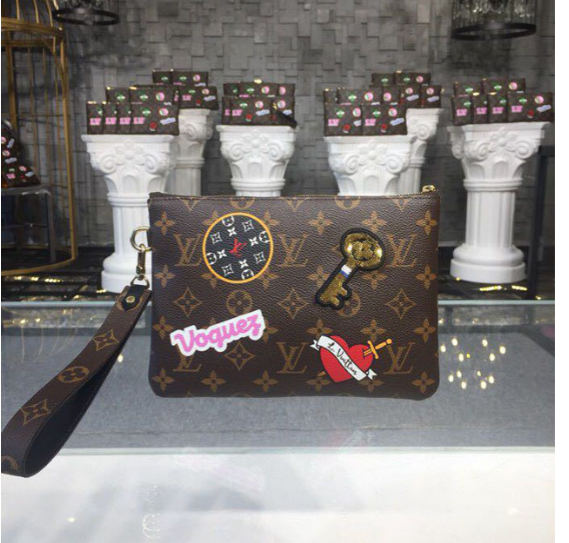 Bolsito muy mono con parches