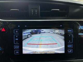 Toyota Auris Touring Sports Híbrido Automático