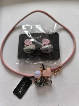 Collar y pendientes Careli