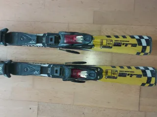 Esquís ATOMIC Niñ@ F7S