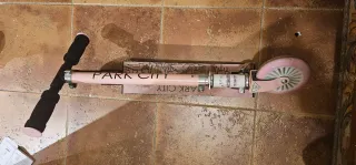 Patinete rosa Park City