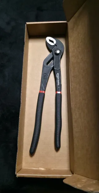 Alicates de fontanería Amazon Basics