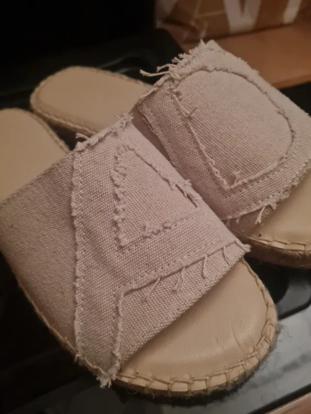 Sandalias Adolfo Dominguez Beige Sin estrenar