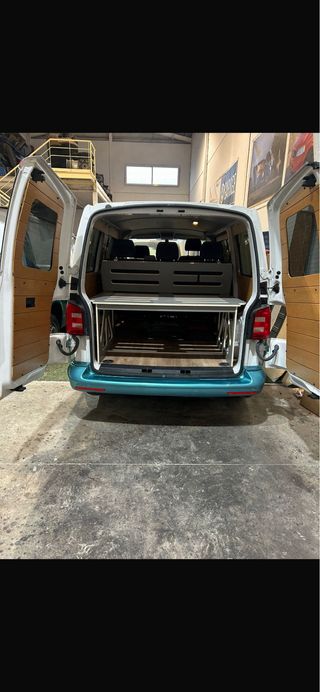 Cama camper con asiento