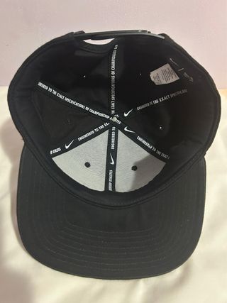 Gorra Nike The Town Negra