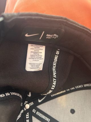 Gorra Nike The Town Negra