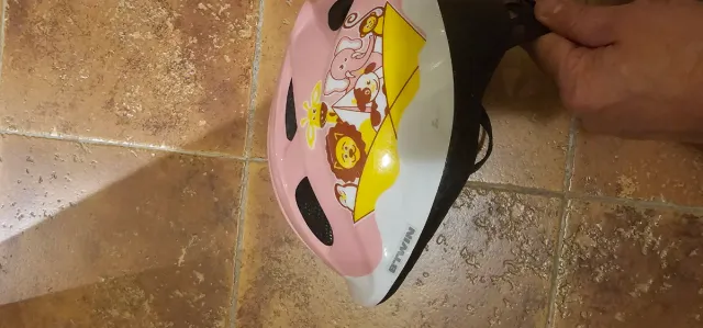 Casco bici infantil rosa animales