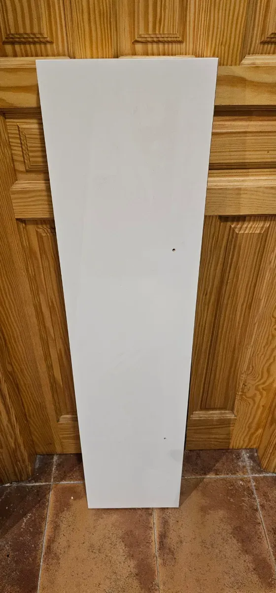 Estantería blanca de madera