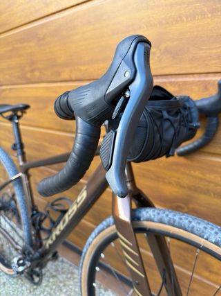 KROSS ESKER 2.0 2024 – Gravel – COMO NUEVA