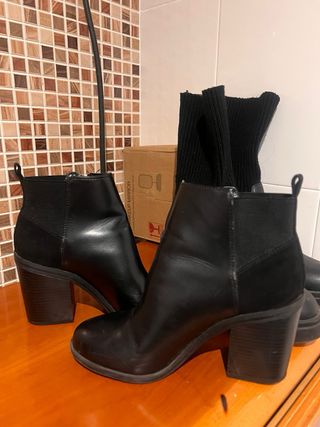 Botines negros con cremallera