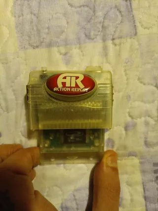 Action Replay AR per Game Boy Advance.